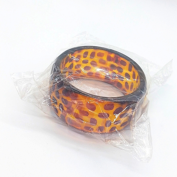 Vintage JOAN RIVERS Signed Lucite Simulated Tortoise Bangle Bracelet-QVC - Picture 6 of 6